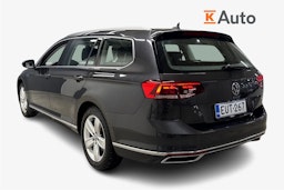 harmaa Volkswagen Passat 2021 kuva 2.