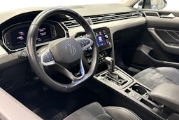 harmaa Volkswagen Passat 2021 kuva 6.