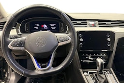 harmaa Volkswagen Passat 2021 kuva 7.
