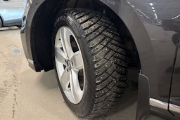 harmaa Volkswagen Passat 2021 kuva 10.