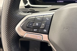 harmaa Volkswagen Passat 2021 kuva 16.