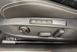 harmaa Volkswagen Passat 2021 kuva 19.