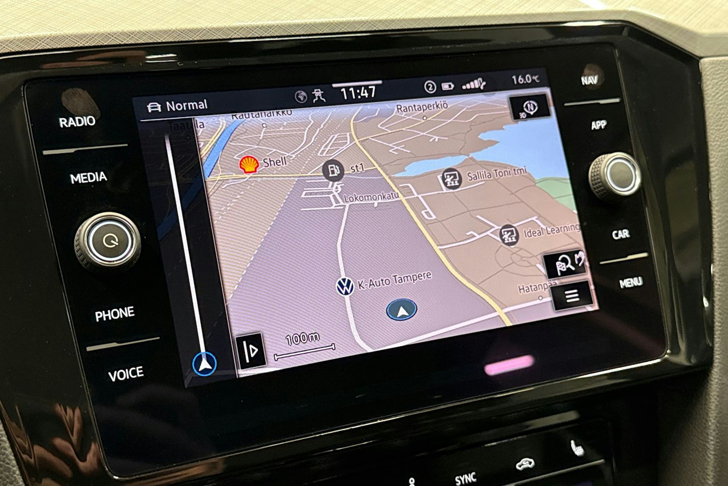 harmaa Volkswagen Passat 2021 kuva 24.