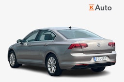 Keltainen Volkswagen PASSAT 2020 kuva 2.