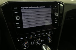 Musta Volkswagen PASSAT 2020 kuva 18.