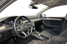 sininen Volkswagen Passat 2020 kuva 7.
