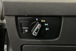 sininen Volkswagen Passat 2020 kuva 19.