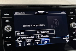 sininen Volkswagen Passat 2020 kuva 26.