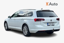 valkoinen Volkswagen Passat 2020 kuva 2.