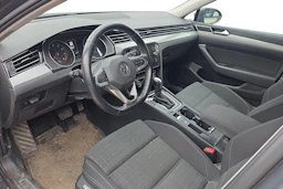 harmaa Volkswagen Passat 2020 kuva 3.