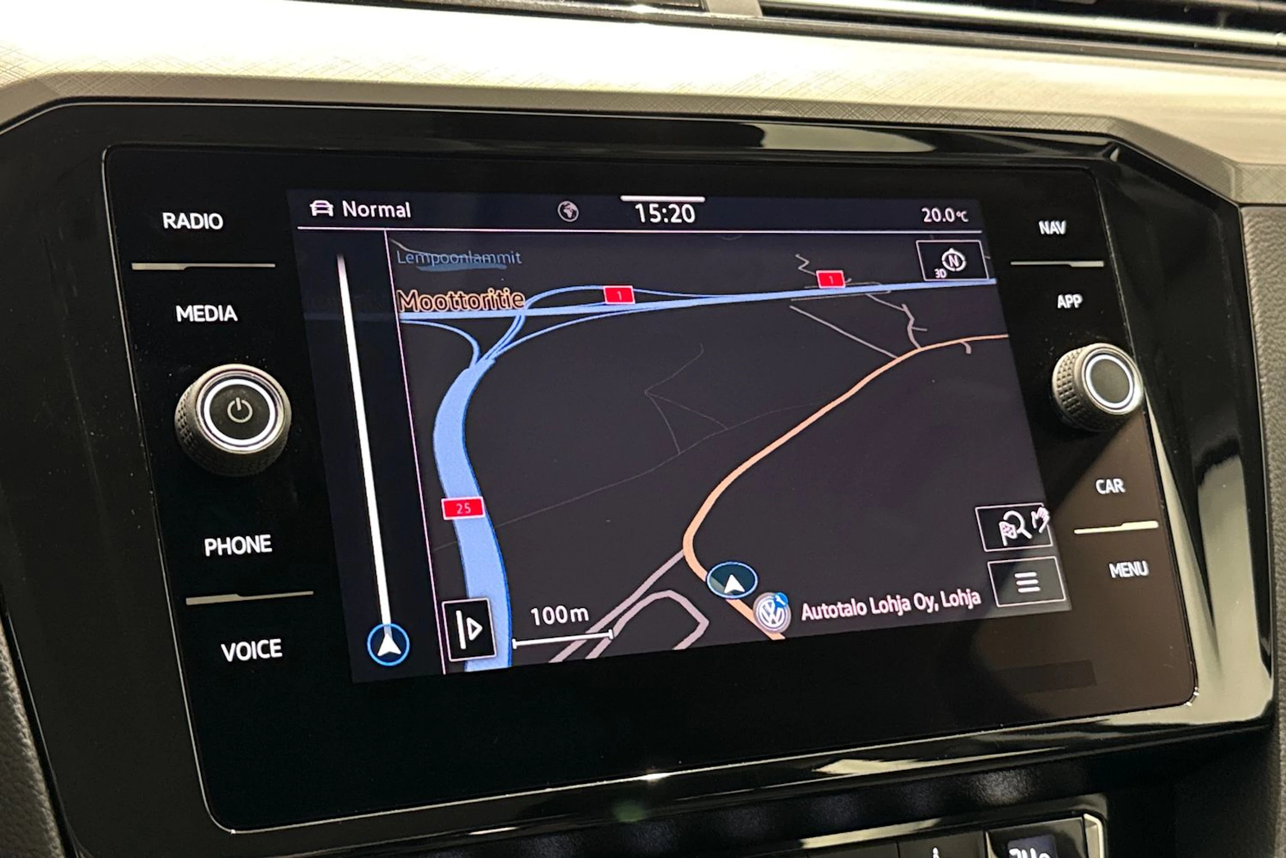 harmaa Volkswagen Passat 2020 kuva 24.
