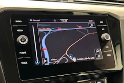 harmaa Volkswagen Passat 2020 kuva 24.