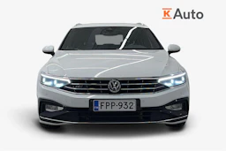 valkoinen Volkswagen Passat 2020 kuva 4.