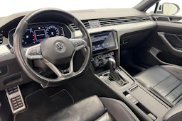 valkoinen Volkswagen Passat 2020 kuva 6.