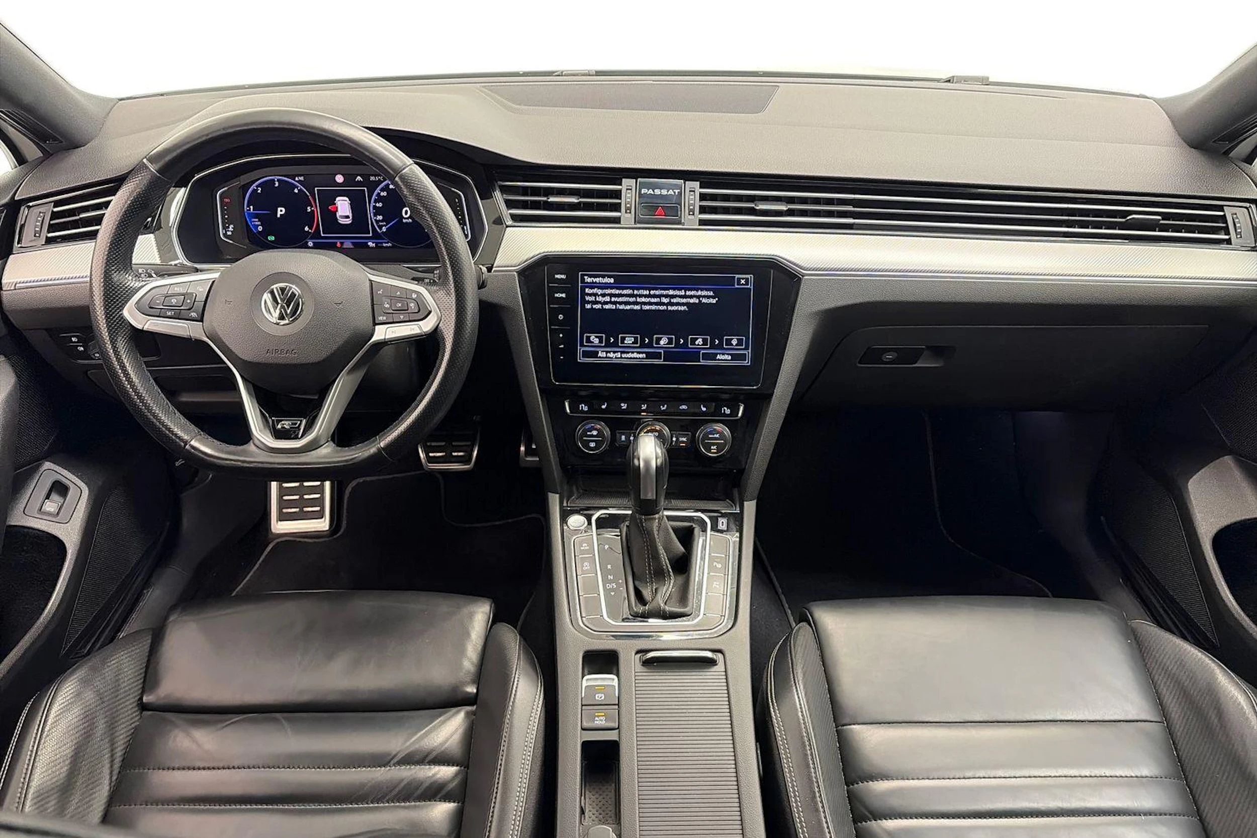 valkoinen Volkswagen Passat 2020 kuva 7.