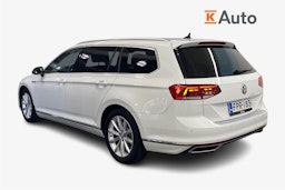 valkoinen Volkswagen Passat 2020 kuva 2.