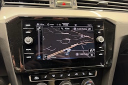 valkoinen Volkswagen Passat 2020 kuva 20.