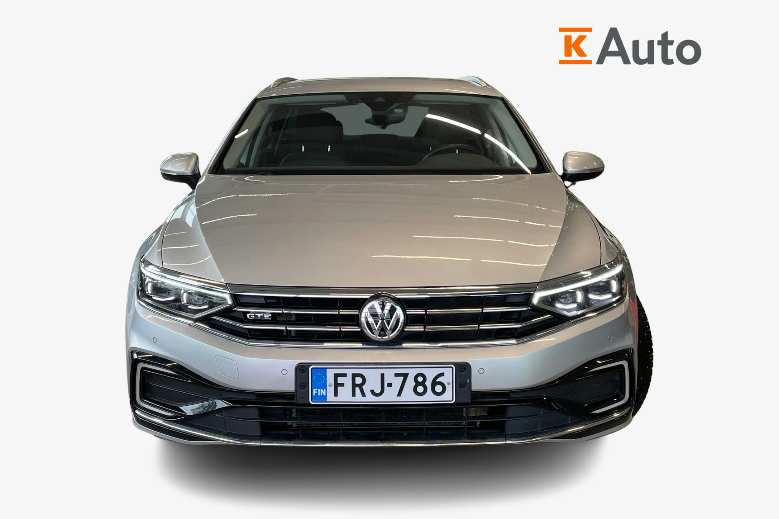 harmaa Volkswagen Passat 2020 kuva 4.