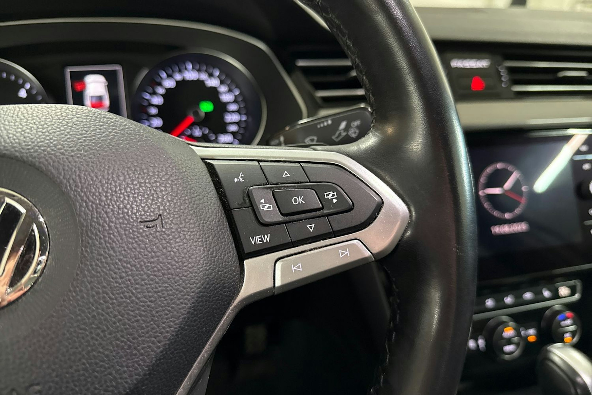hopea Volkswagen Passat 2020 kuva 18.