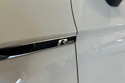 Valkoinen Volkswagen PASSAT 2020 kuva 24.