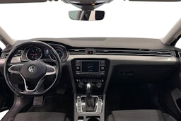 Musta Volkswagen PASSAT 2020 kuva 9.