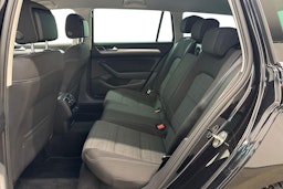 Musta Volkswagen PASSAT 2020 kuva 10.