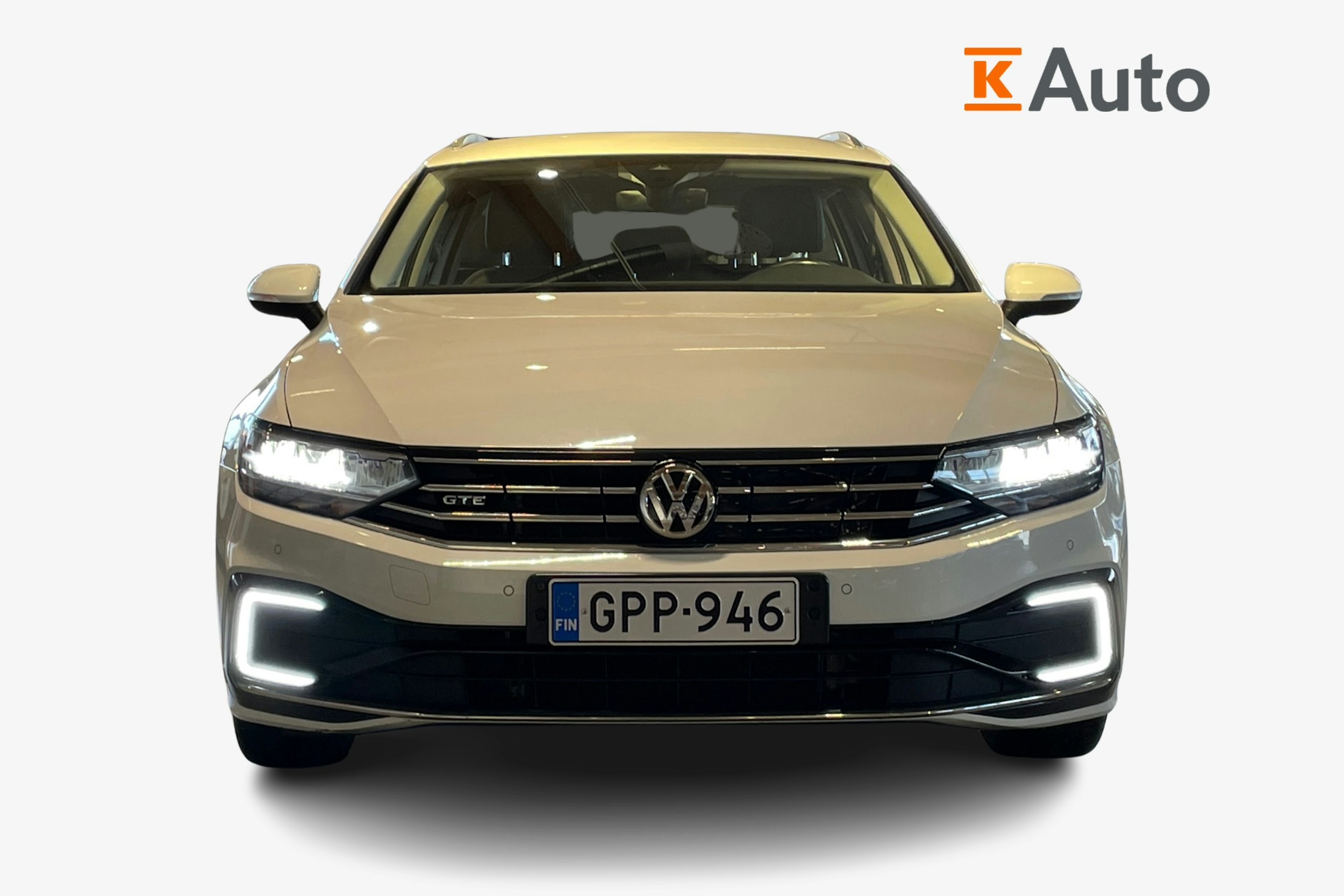 valkoinen Volkswagen Passat 2020 kuva 4.