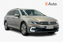 keltainen Volkswagen Passat 2020 kuva 1.