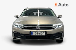 keltainen Volkswagen Passat 2020 kuva 4.