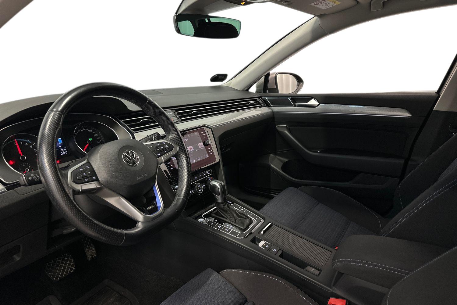 Volkswagen Passat 2020, bild 6/31