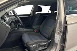 keltainen Volkswagen Passat 2020 kuva 7.