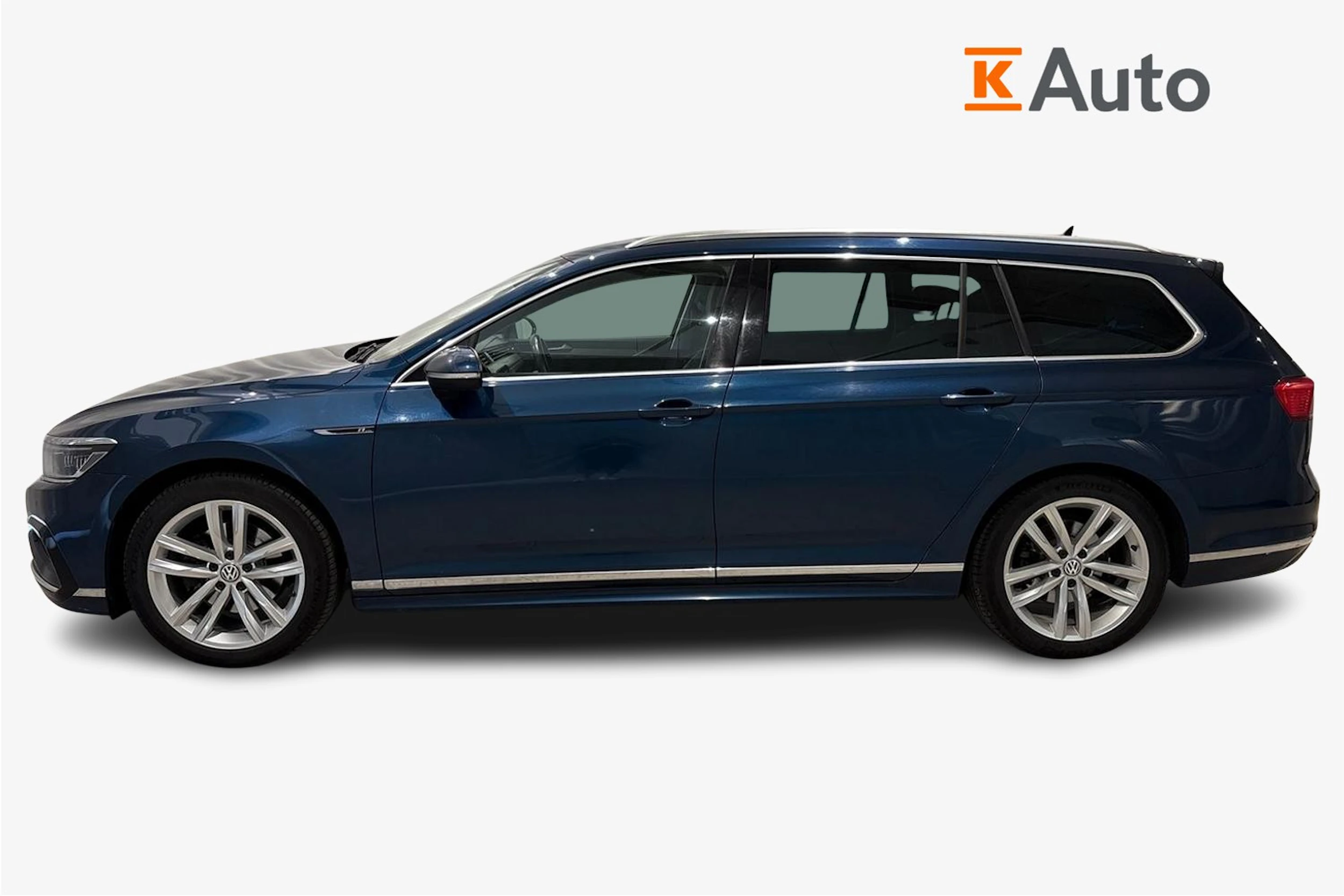 met. sininen Volkswagen Passat 2020 kuva 5.