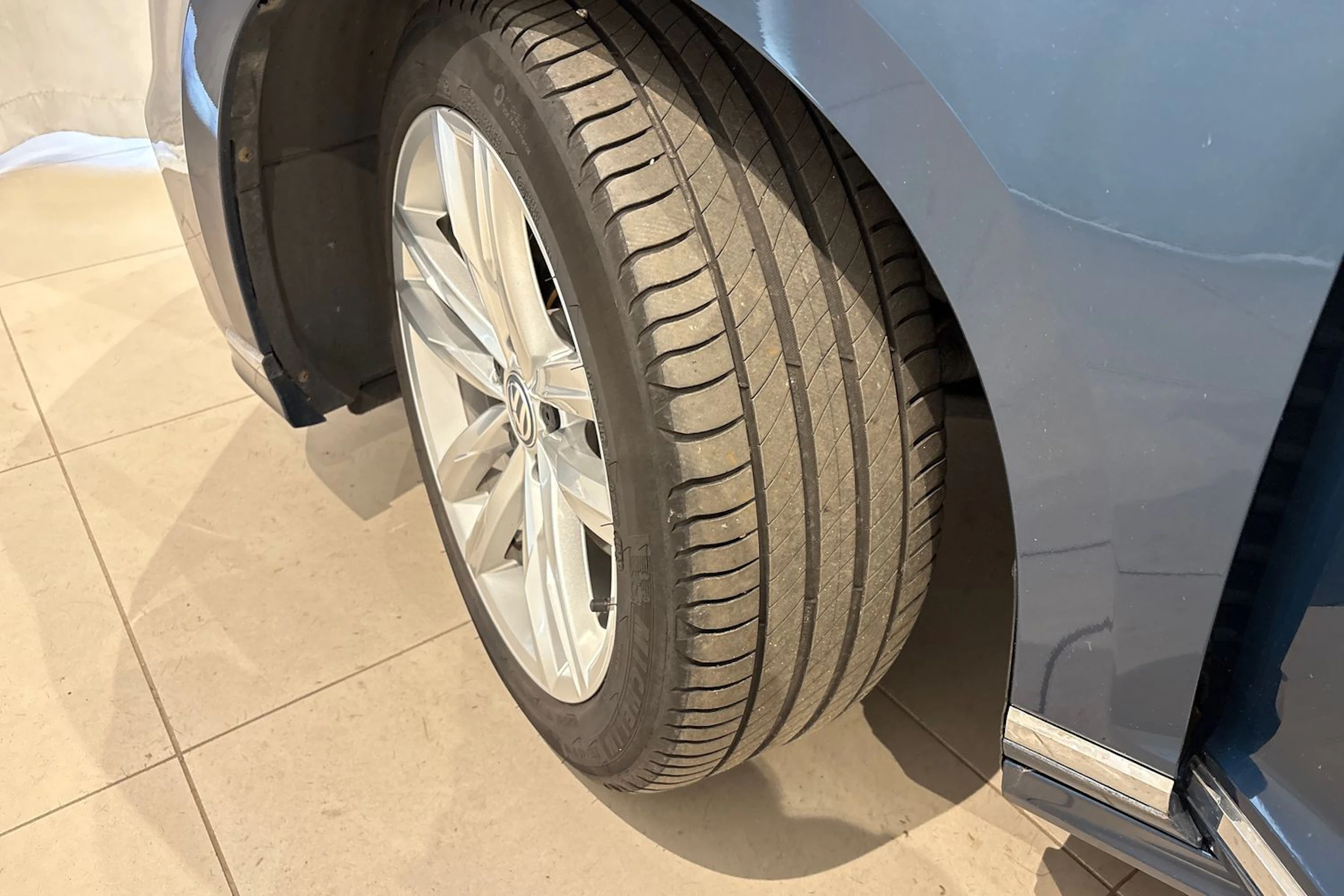met. sininen Volkswagen Passat 2020 kuva 10.