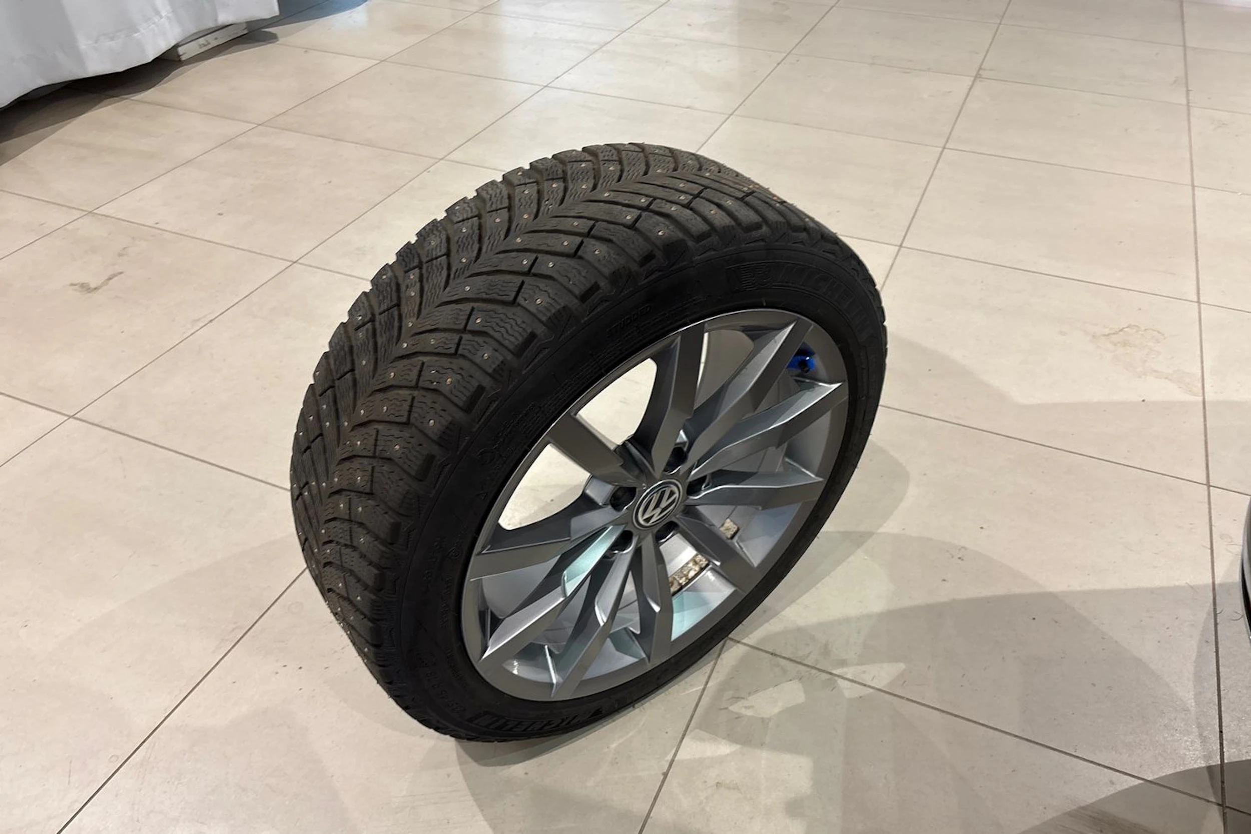 met. sininen Volkswagen Passat 2020 kuva 20.