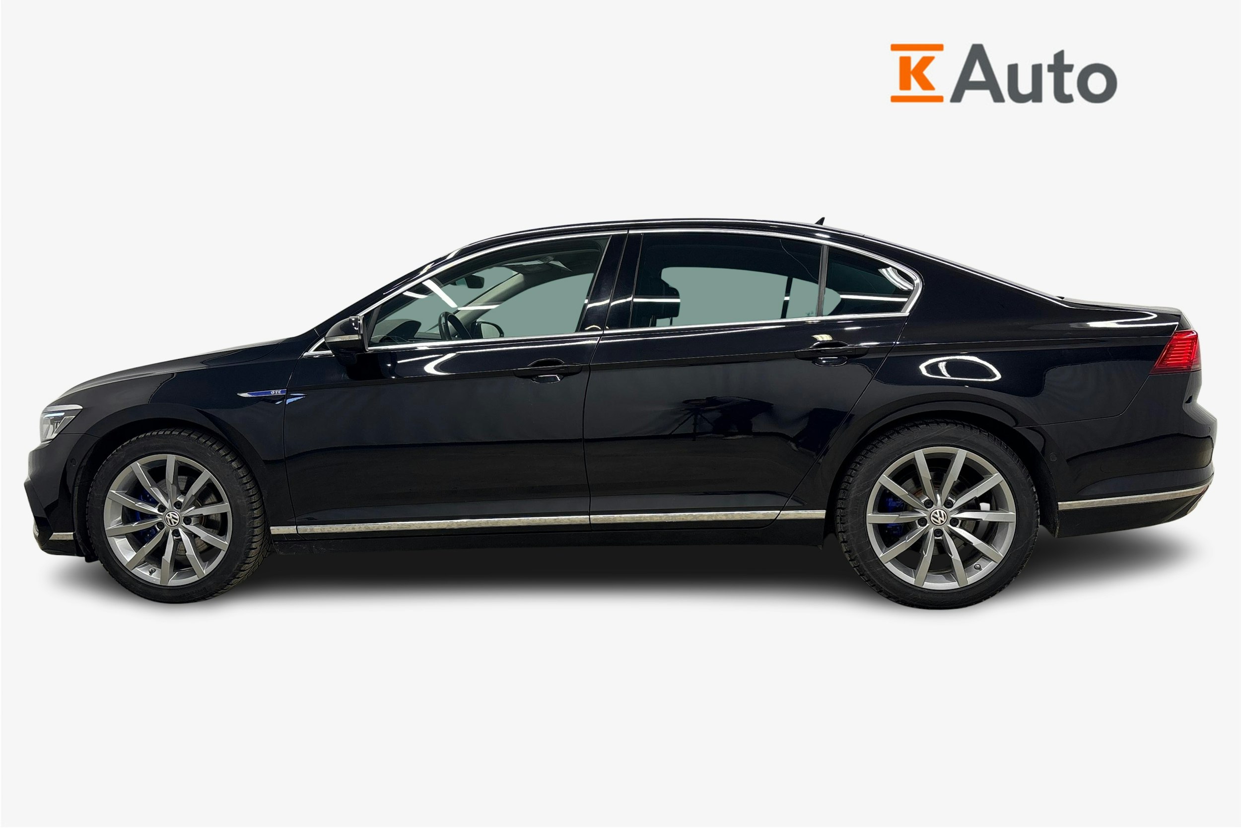 musta Volkswagen Passat 2020 kuva 5.