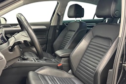 musta Volkswagen Passat 2020 kuva 7.