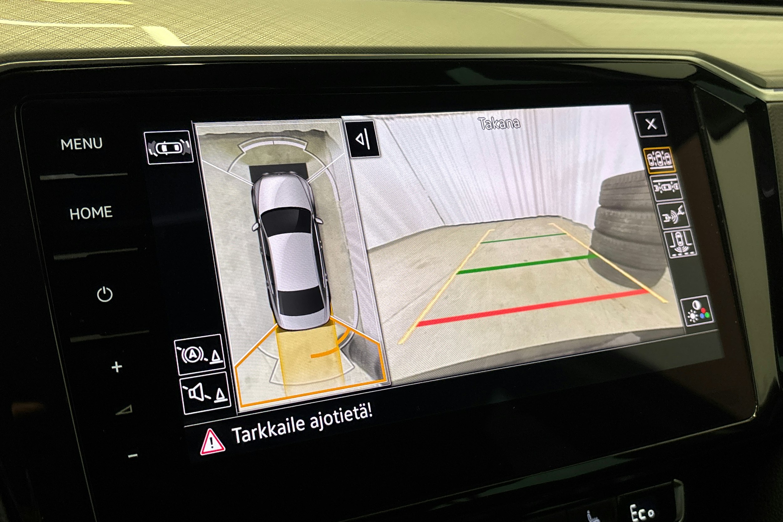 musta Volkswagen Passat 2020 kuva 18.