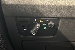 musta Volkswagen Passat 2020 kuva 27.