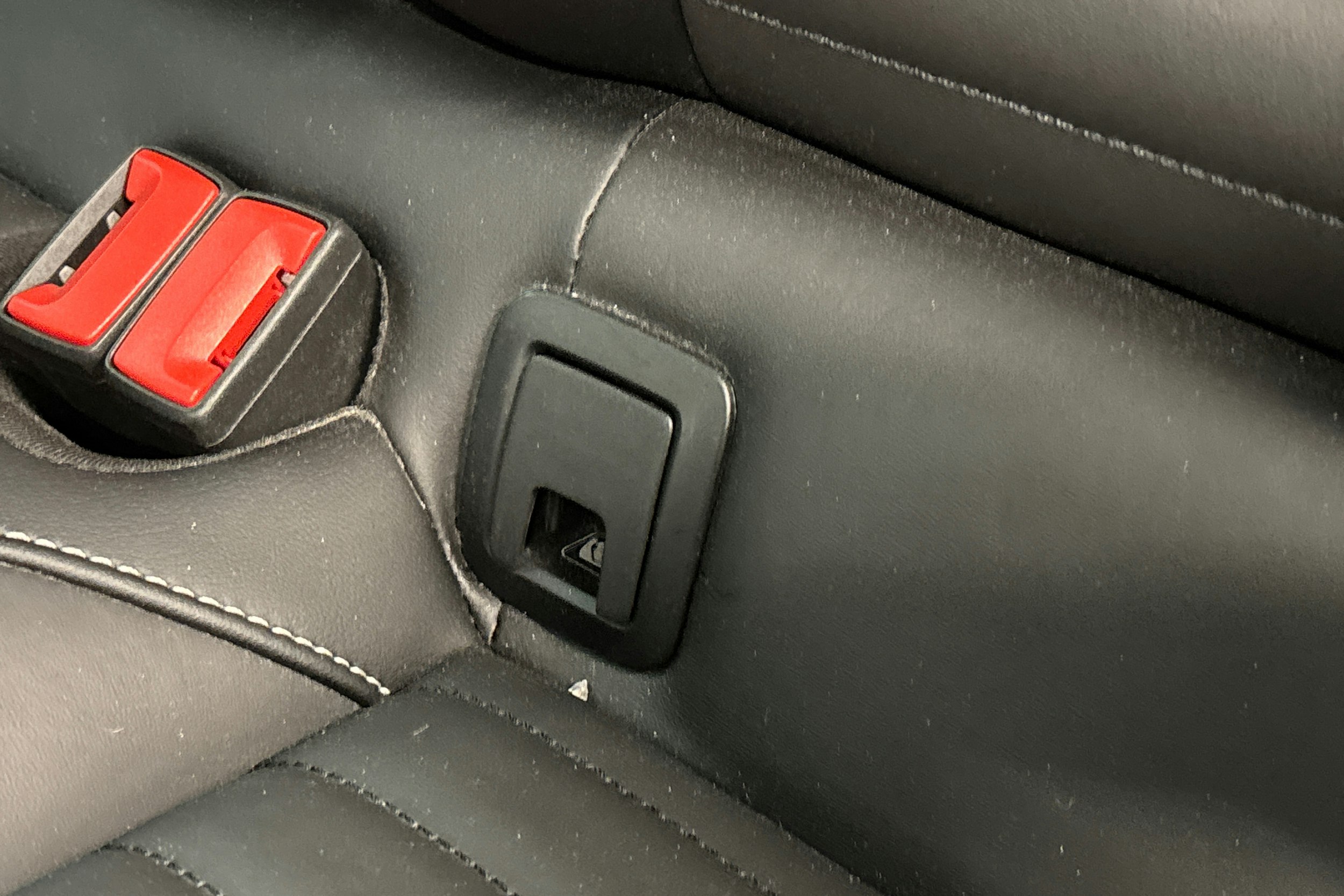 musta Volkswagen Passat 2020 kuva 36.