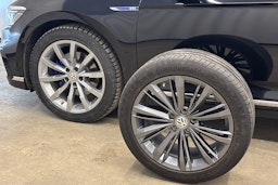 musta Volkswagen Passat 2020 kuva 38.