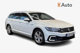 Valkoinen Volkswagen PASSAT 2020 kuva 1.