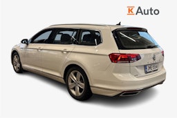 Valkoinen Volkswagen PASSAT 2020 kuva 2.