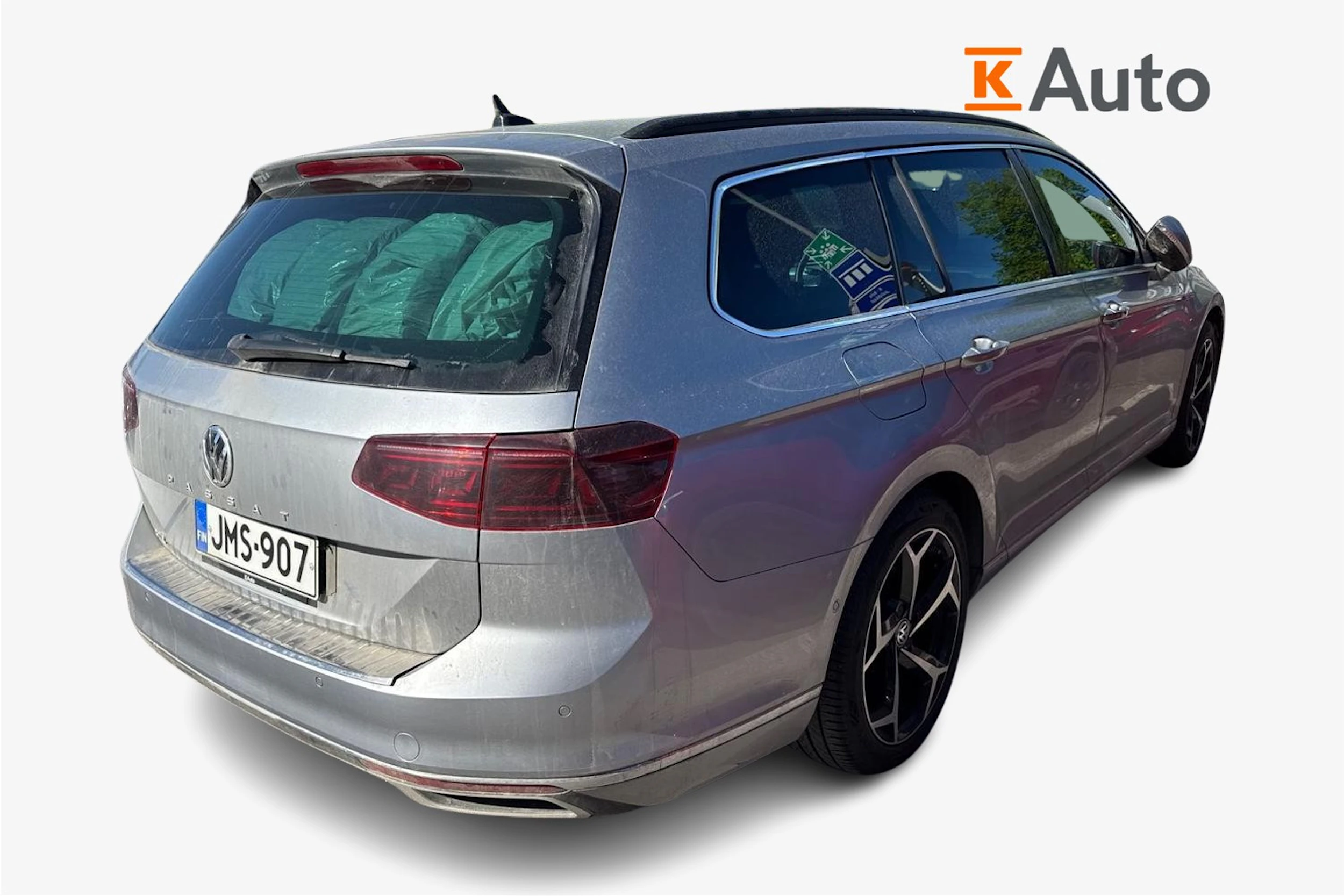 harmaa Volkswagen Passat 2020 kuva 2.