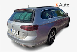 harmaa Volkswagen Passat 2020 kuva 2.