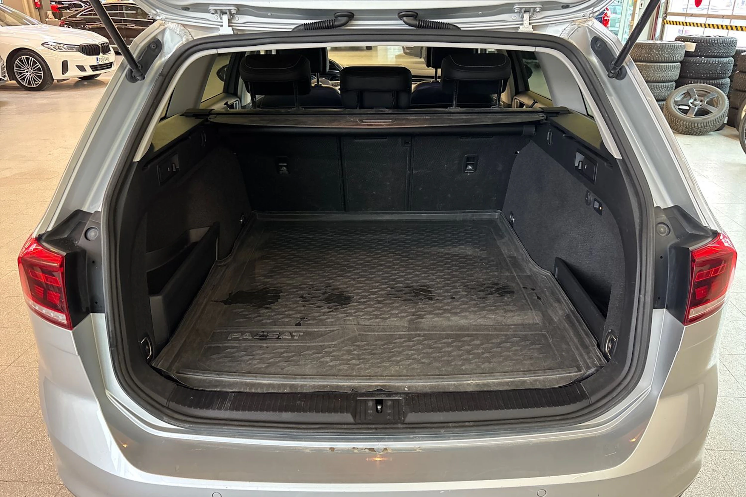 Hopea Volkswagen PASSAT 2020 kuva 19.
