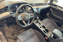 musta Volkswagen Passat 2020 kuva 3.