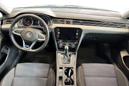 musta Volkswagen Passat 2020 kuva 7.