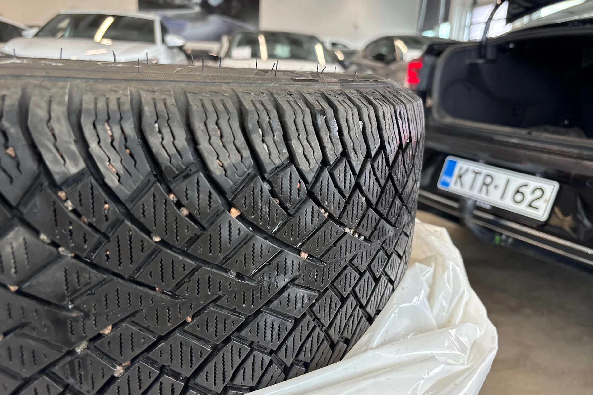 musta Volkswagen Passat 2020 kuva 11.