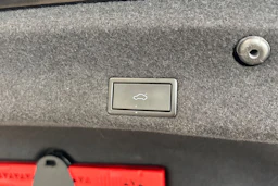 musta Volkswagen Passat 2020 kuva 13.