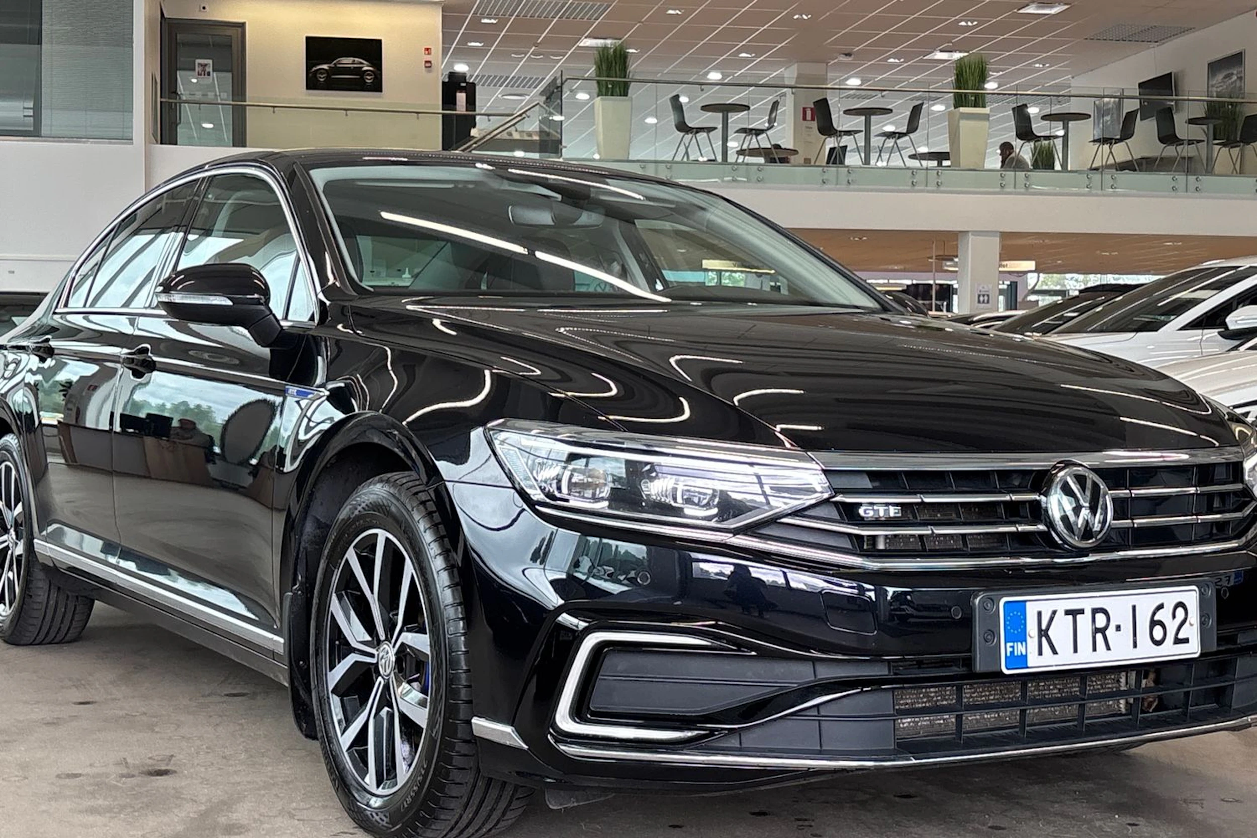 musta Volkswagen Passat 2020 kuva 15.